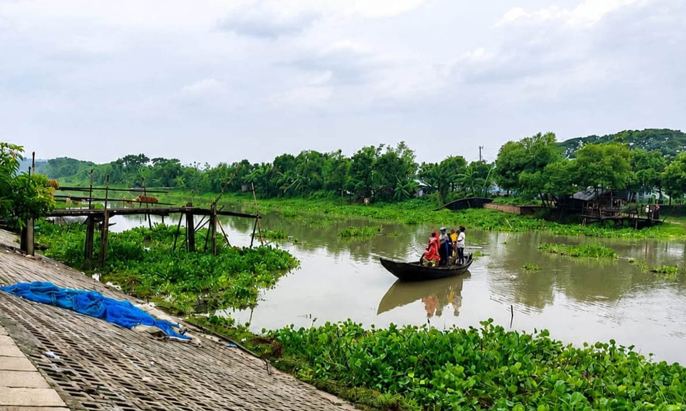 ভেসে গেল কপোতাক্ষের সাঁকো, ২০ গ্রামের মানুষের দুর্ভোগ