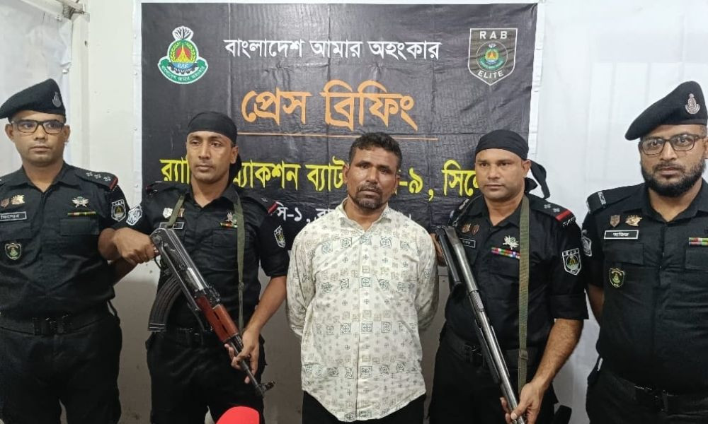 নবীনগরে র্যাব সদস্যদের ওপর হামলার মূল হোতা ‘শফিক ডাকাত’ গ্রেপ্তার
