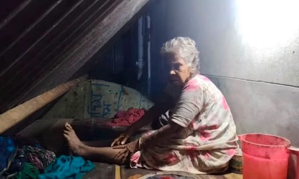 ঝুপড়ির জীবন শেষ আরশের নেছার, মুচলেকা দিয়ে ঘরে তুললেন ছেলেরা