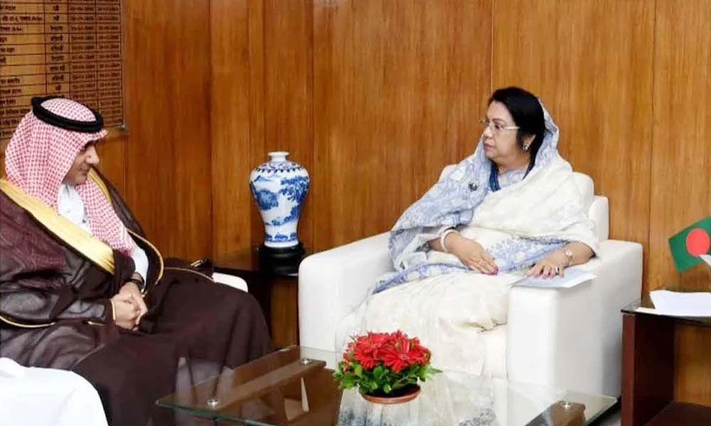 বাংলাদেশি হজযাত্রীদের ব্যয় কমানোর অনুরোধ, সৌদি রাষ্ট্রদূতের ইতিবাচক আশ্বাস