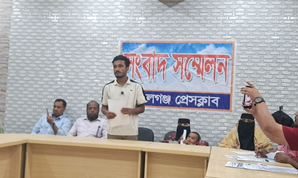 হামলা-মারধরের পর স্ত্রীকে তুলে নেওয়ার অভিযোগ যুবকের