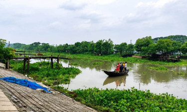 ভেসে গেল কপোতাক্ষের সাঁকো, ২০ গ্রামের মানুষের দুর্ভোগ