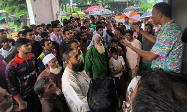 ময়মনসিংহে শিশু ধর্ষণের অভিযোগ, বিচারের দাবিতে থানা ঘেরাও