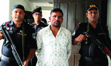 ব্রাহ্মণবাড়িয়ায় শীর্ষ সন্ত্রাসী ‘শফিক ডাকাত’ গ্রেপ্তার, এলাকায় স্বস্তি