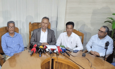 পরীক্ষার্থীদের দুর্ভোগে কুমিল্লা শিক্ষা বোর্ড চেয়ারম্যানের দুঃখ প্রকাশ