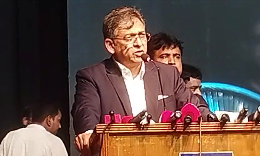 ঐক্য ধরে রাখতে না পারলে ফ্যাসিবাদের ফেরার পথ সুগম হবে : স্বরাষ্ট্রমন্ত্রী