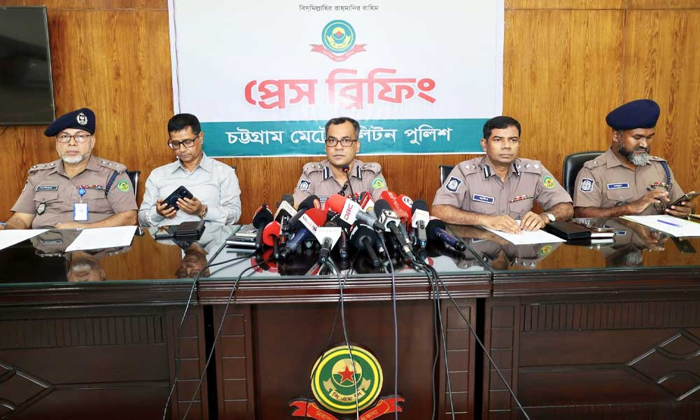 চট্টগ্রামে ডিডিএন কার্যালয়ে হামলার ঘটনায় ৮ জন গ্রেপ্তার, ডেভিড ইমন অধরা