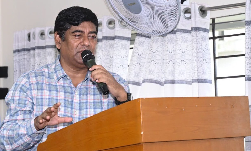 মেধাবৃত্তির স্বীকৃতি শিক্ষার্থীদের বড় সাফল্য অর্জনে অনুপ্রাণিত করবে : কুবি উপাচার্য