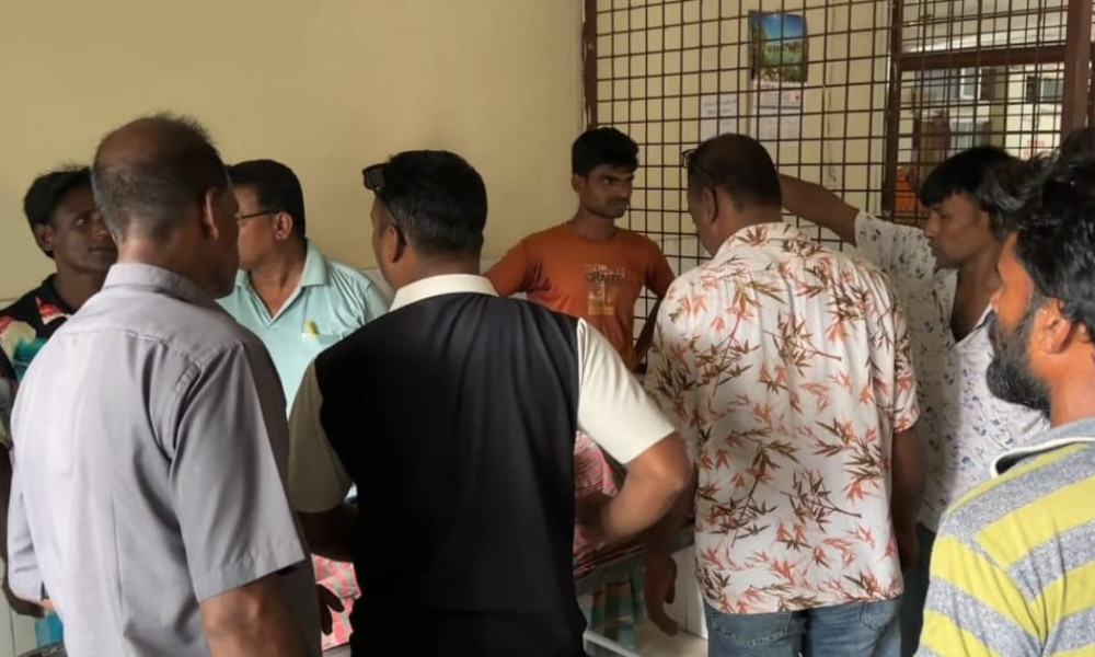 মেহেরপুরে বিদ্যুৎস্পৃষ্টে কৃষকের মৃত্যু, আহত ২