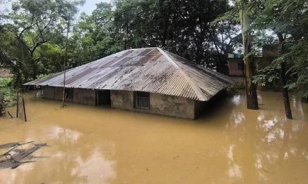 বন্যায় মৃত্যুর সংখ্যা বেড়ে ৫৮