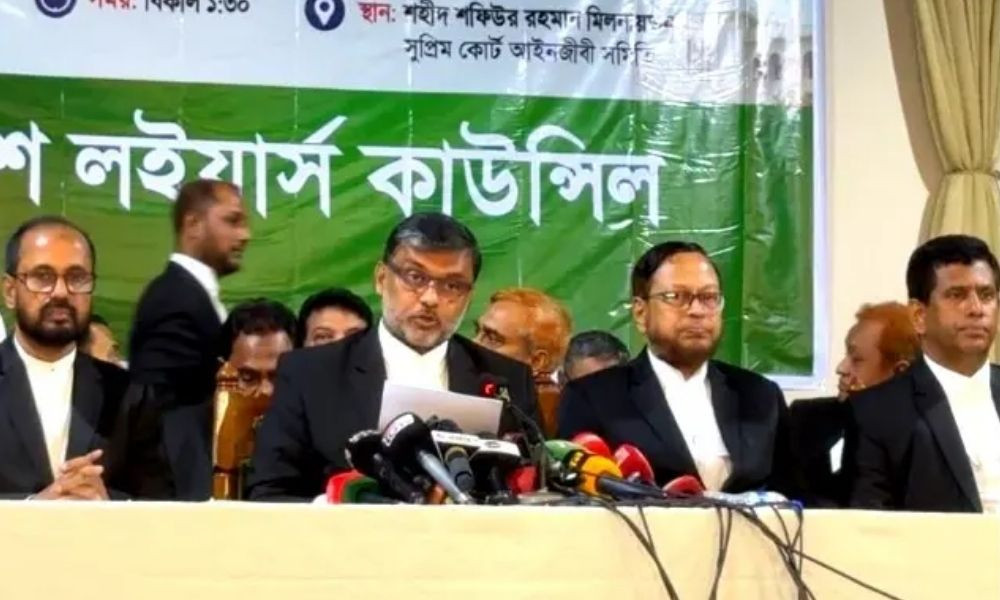 জুলাই সনদ অনুসারে সংবিধান সংস্কারের দাবি জামায়াতপন্থি আইনজীবীদের