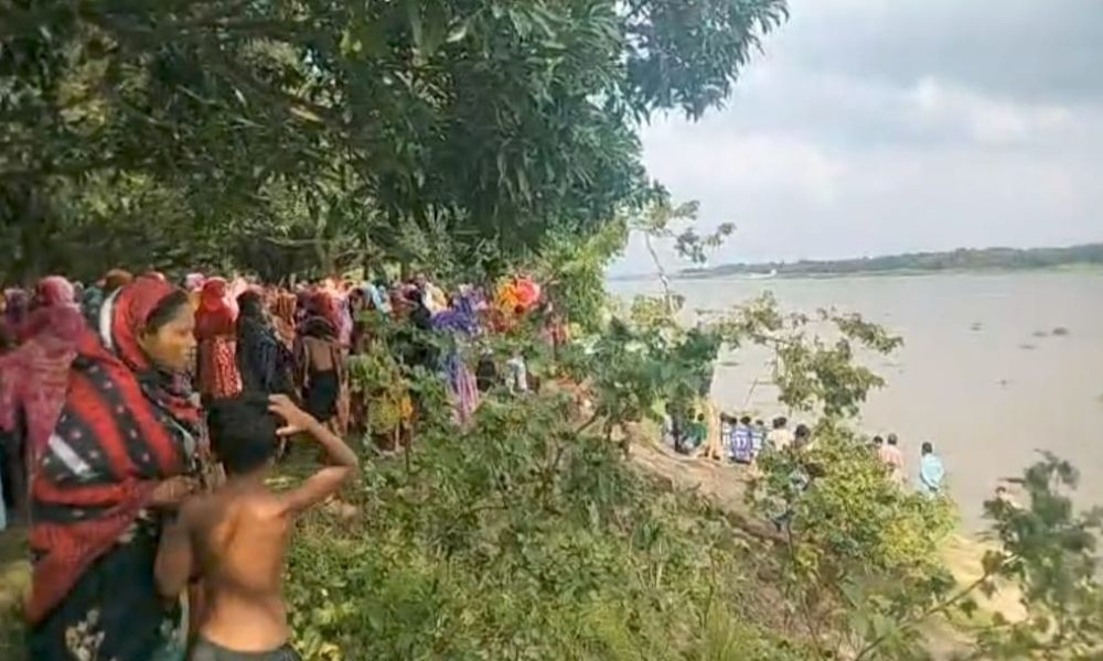 মহানন্দা নদীতে গোসলে নেমে কিশোরের মৃত্যু, নিখোঁজ আরেকজন