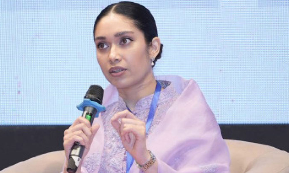 বাংলাদেশে মেধাবী তরুণ তরুণীর অভাব নেই