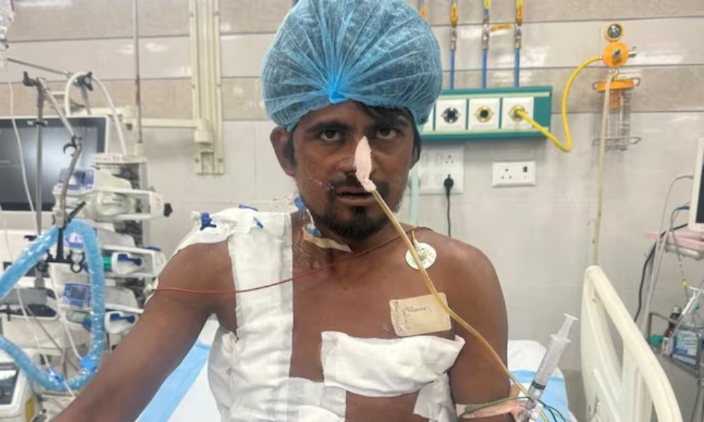 সাড়ে ৮ ঘণ্টার অস্ত্রোপচারের পর অবিশ্বাস্যভাবে বেঁচে ফেরা