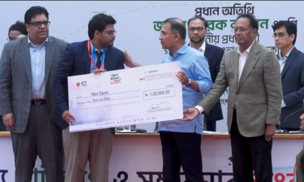 জরুরি মুহূর্তে অ্যাম্বুল্যান্স মিলবে এক ক্লিকে, অ্যাপ তৈরি করলেন বাগেরহাটের ধিলন