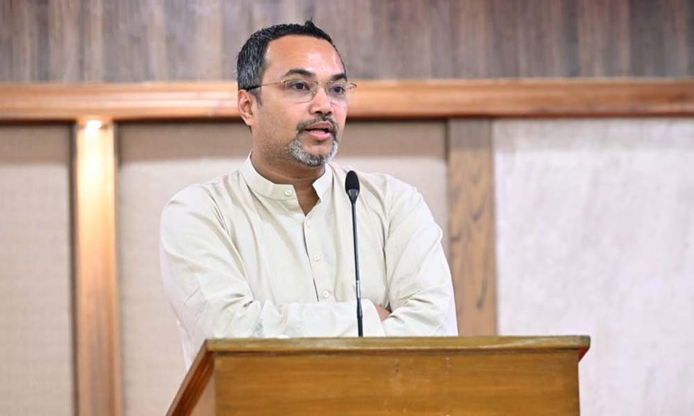 আজকের দিনে প্রিয় মাতৃভূমি এক রক্তাক্ত অধ্যায়ের মুখোমুখি হয়েছিল : মাহদী আমিন