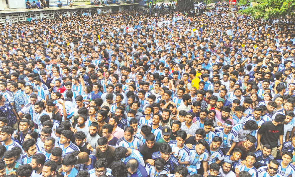 বিশ্বকাপ ফাইনাল ঘিরে ঢাবি ক্যাম্পাসে বহিরাগত প্রবেশে নিষেধাজ্ঞা