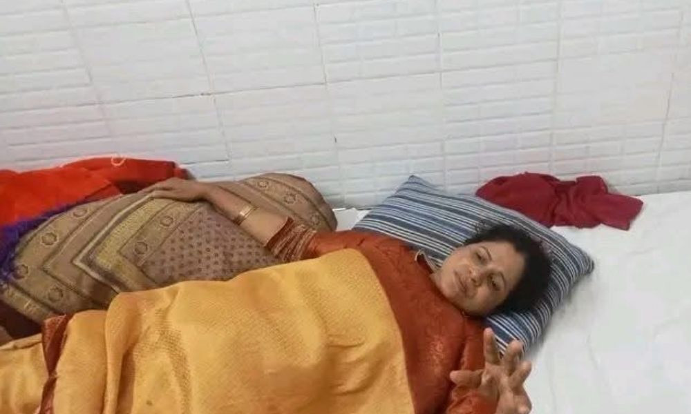 ট্রাকের ধাক্কায় উল্টে গেল সিএনজি, বিএনপি নেত্রী আহত