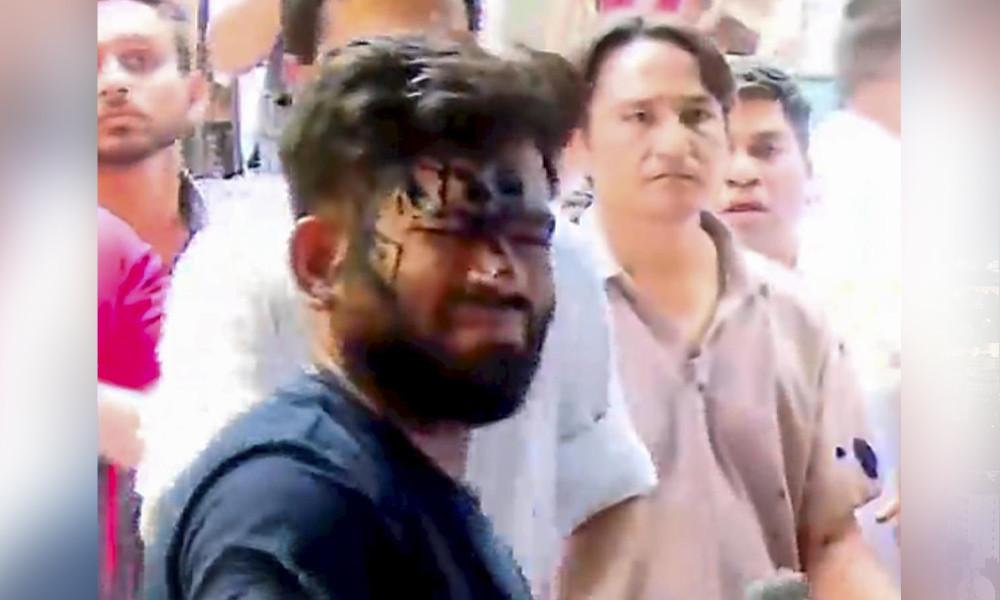 সিজেপির বিক্ষোভে সাংবাদিকের ওপর হামলা