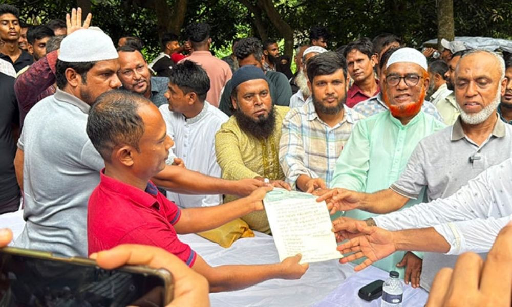 স্ট্যাম্পে মুচলেকা দিয়ে মাদক ব্যবসা ছাড়ার ঘোষণা ২ কারবারির
