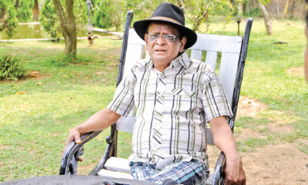 হুমায়ূন আহমেদ এখনো অপ্রতিদ্বন্দ্বী