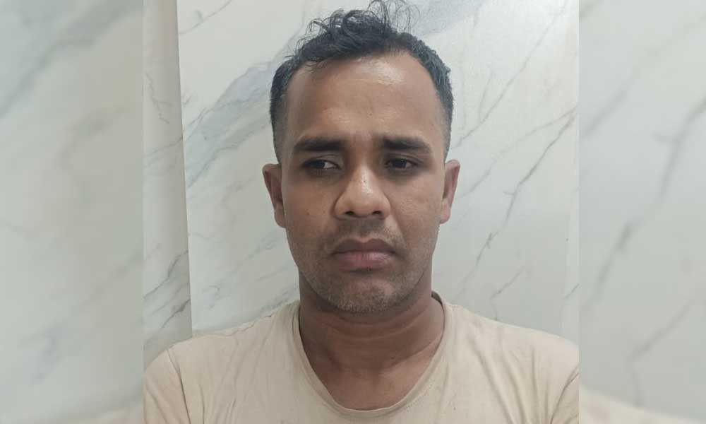 চলন্ত বাসে নারী শ্রমিককে ধর্ষণচেষ্টা, চালক গ্রেপ্তার