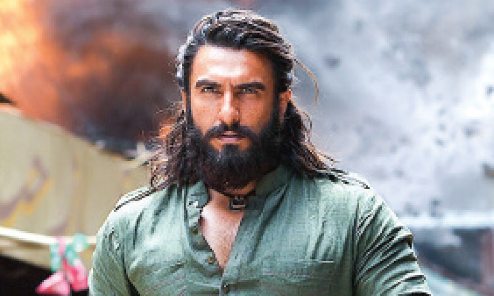 ওটিটিতেও ইতিহাস গড়ল ‘ধুরন্ধর’