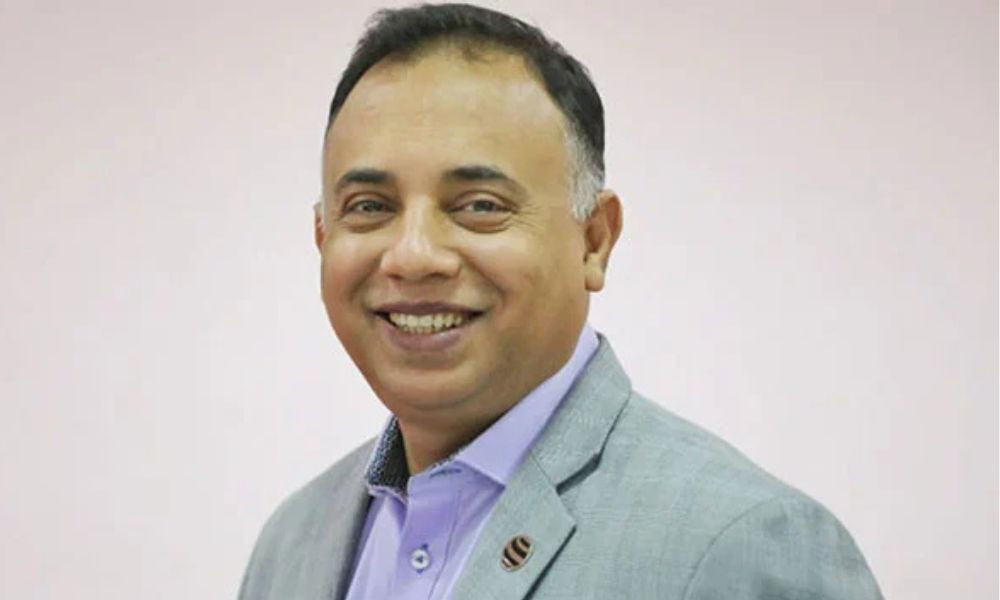 উদ্বিগ্ন তরুণ, শূন্য হয়ে যাওয়া জনপদ