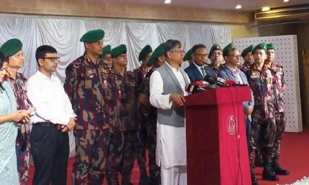 সীমান্তে নজরদারিতে আধুনিক প্রযুক্তির ব্যবহার বাড়ানো হবে : স্বরাষ্ট্রমন্ত্রী