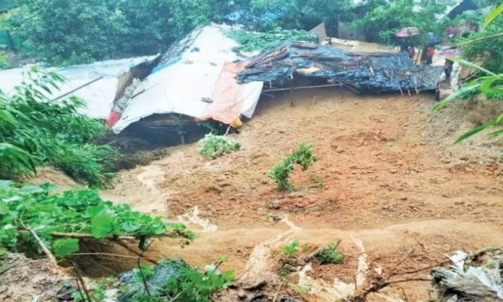 রোহিঙ্গা ক্যাম্পে আবারও পাহাড়ধসে তরুণী নিহত, আহত ১