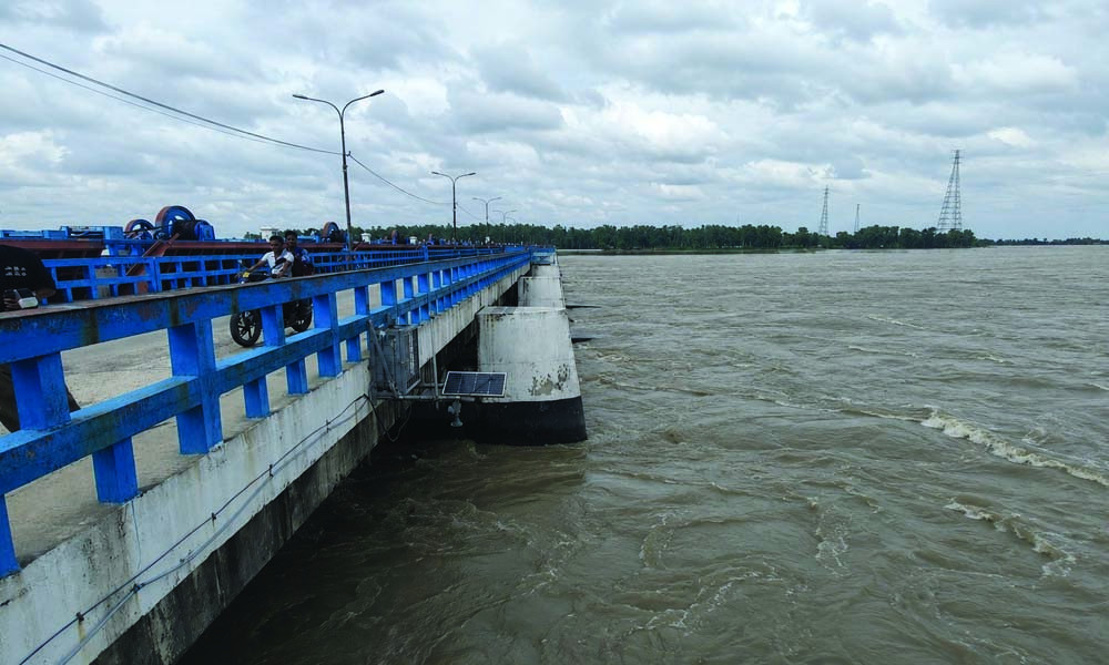 তিস্তার পানি বাড়লেও আপাতত বন্যার শঙ্কা নেই