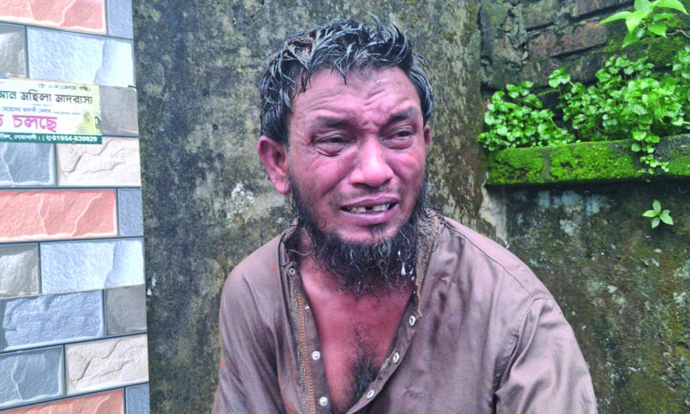 চার বছরের শিশুকে শ্লীলতাহানির অভিযোগে অটোরিকশা চালক আটক
