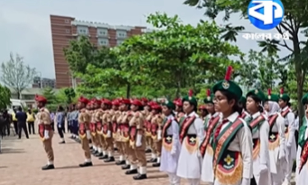 মাইলস্টোনের ওপরে আজও উড়ছে বিমান, নিচে শোকসভা