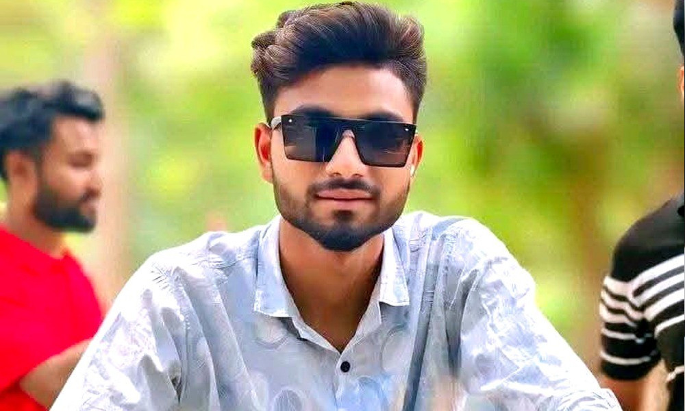 প্রবাসীর স্ত্রীর ঘরে মিলল যুবকের মরদেহ