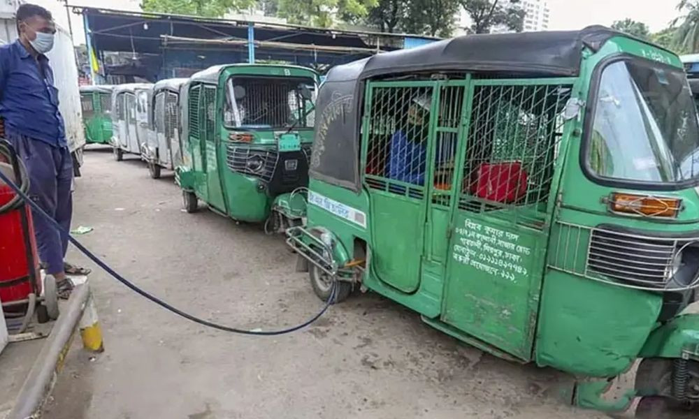 ৩০ জুলাই সারা দেশে সিএনজি ফিলিং স্টেশন বন্ধের ঘোষণা