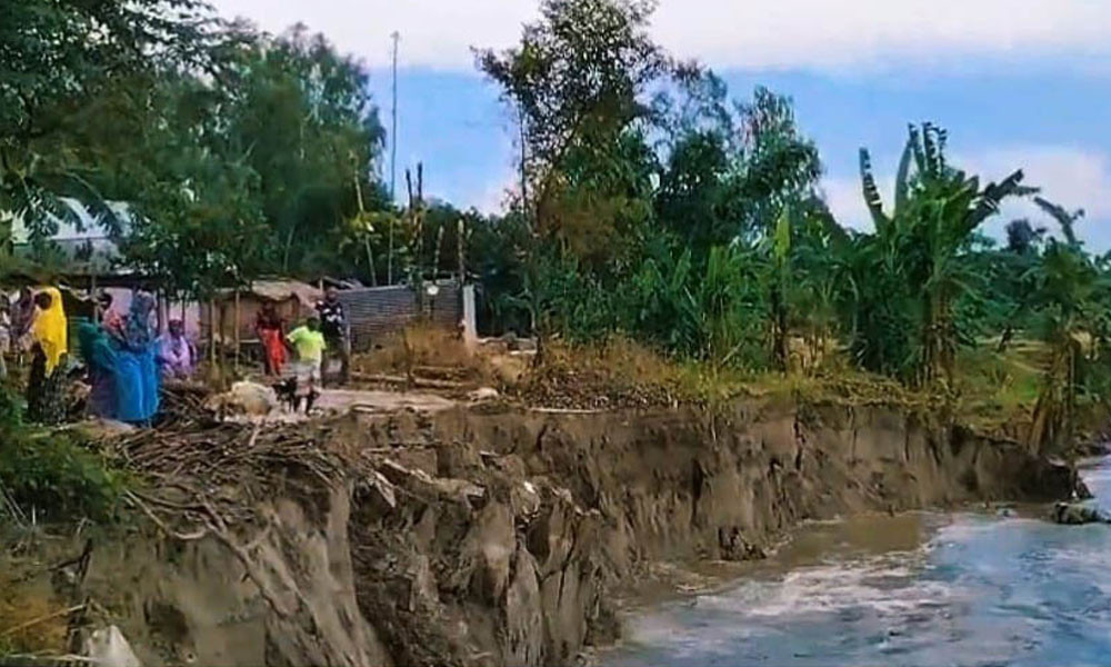 নির্ঘুম রাত কাটছে ১৪ গ্রামের মানুষের