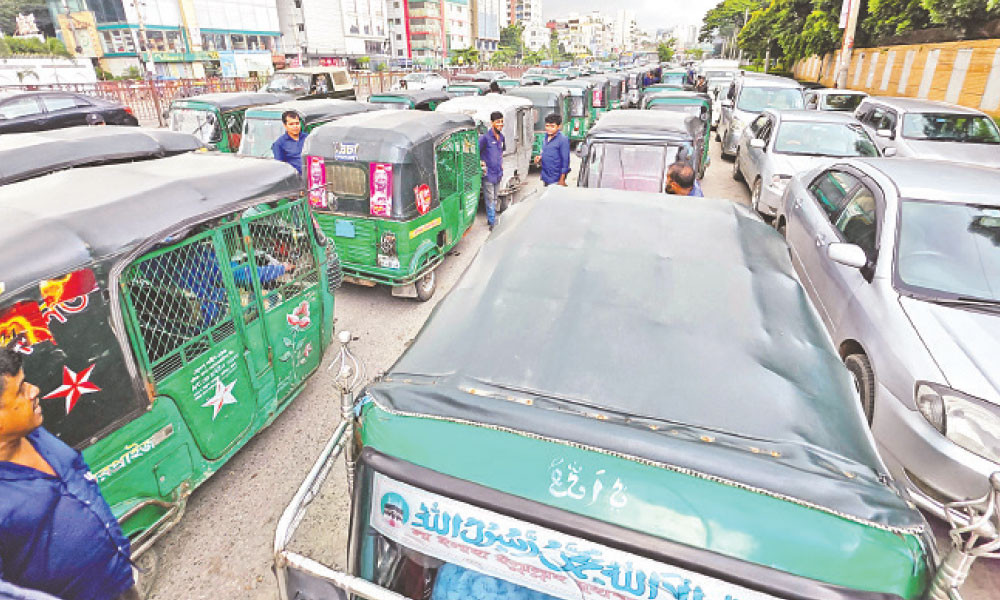 সিএনজি স্টেশন, শিল্প-কারখানা আবাসিকে তীব্র গ্যাসসংকট