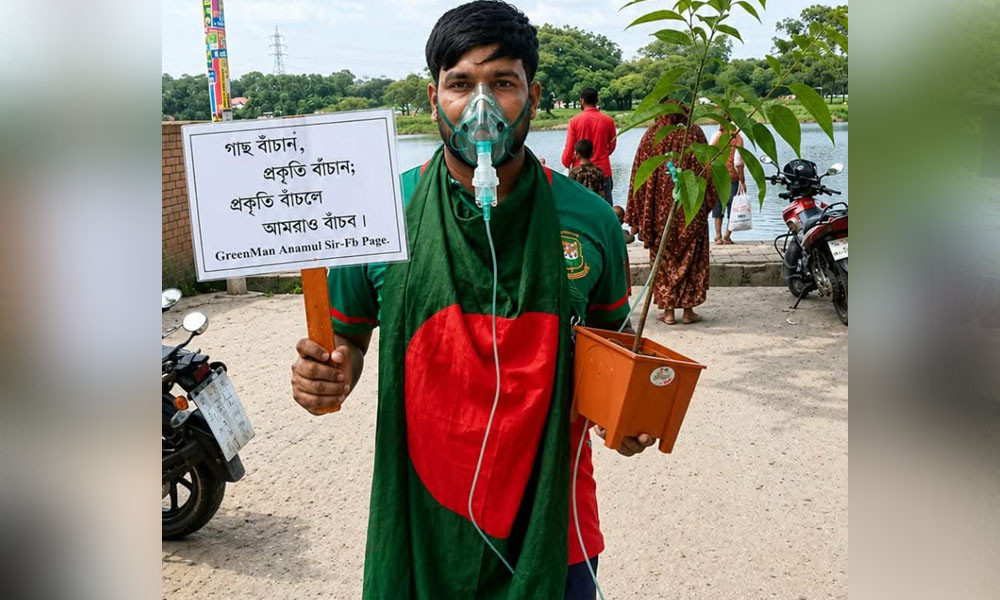 মৃতদের নামে চারা লাগিয়ে স্মরণীয় রাখেন এনামুল