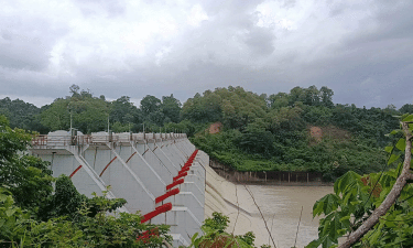 ৪ দিন পর বন্ধ হলো কাপ্তাই বাঁধের ১৬ জলকপাট