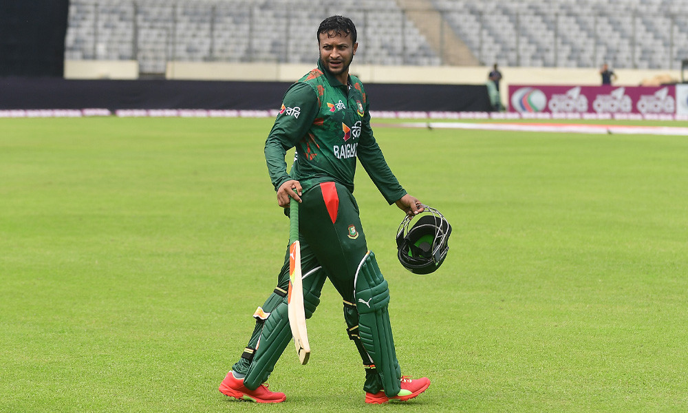 টি-টোয়েন্টিতে বাংলাদেশের ‘ডাকের রাজা’ সাকিব