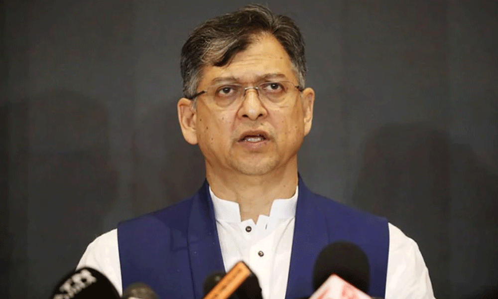 জাতীয় সংকটে রাষ্ট্রপতির ভূমিকা প্রশংসার দাবিদার : স্বরাষ্ট্রমন্ত্রী