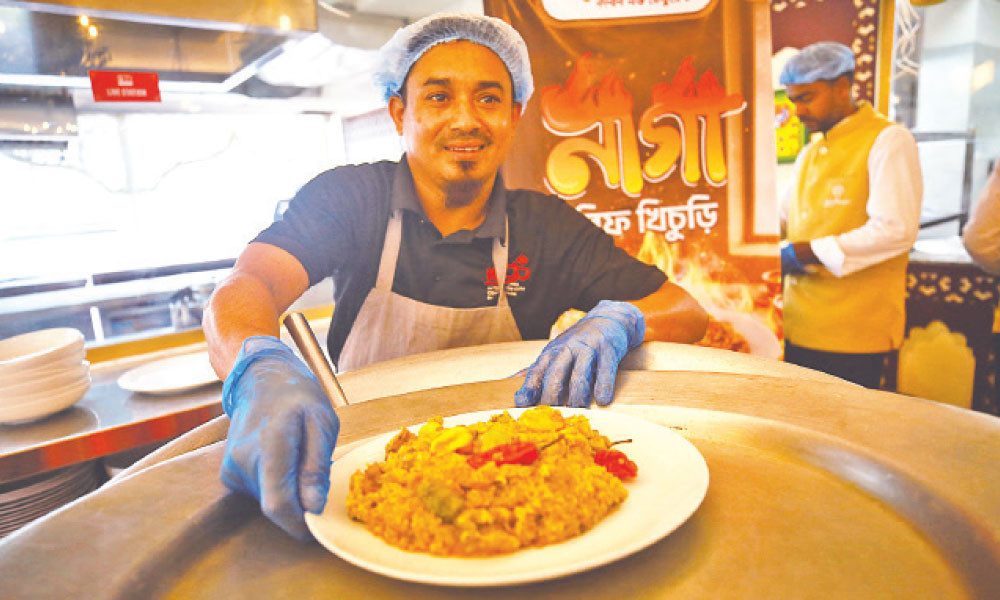স্বাদ আর ঐতিহ্যের মিশেলে অতুলনীয় ‘নাগা বিফ খিচুড়ি’