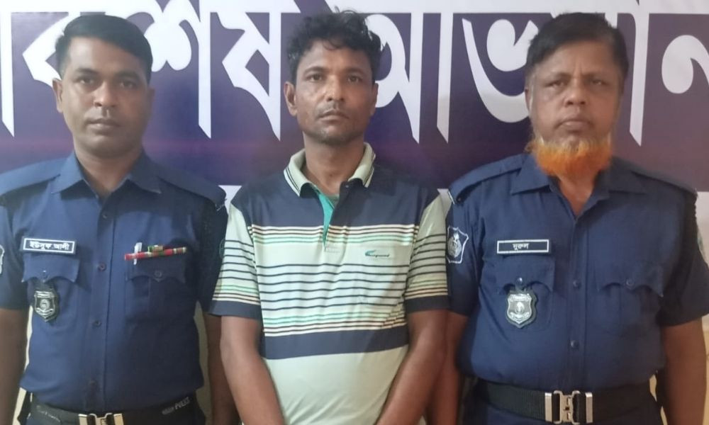 মিরসরাইয়ে ইয়াবাসহ রোহিঙ্গা মাদক কারবারি গ্রেপ্তার