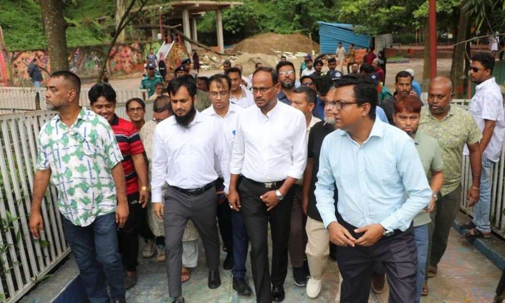 প্রধানমন্ত্রীর নির্দেশে চট্টগ্রাম চিড়িয়াখানা পরিদর্শনে প্রাণিসম্পদ প্রতিমন্ত্রী