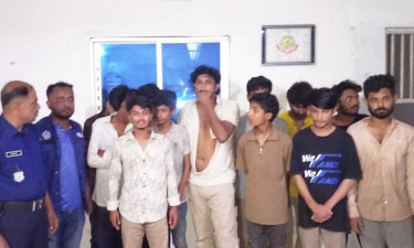 মিছিলের প্রস্তুতিকালে নিষিদ্ধ ছাত্রলীগের ১২ নেতাকর্মী আটক