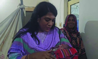 মা হলেন মানসিক ভারসাম্যহীন নারী, মেলেনি বাবার পরিচয়