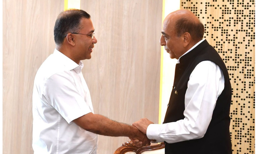 প্রধানমন্ত্রীর সঙ্গে ভারতীয় হাইকমিশনার দীনেশ ত্রিবেদীর বৈঠক