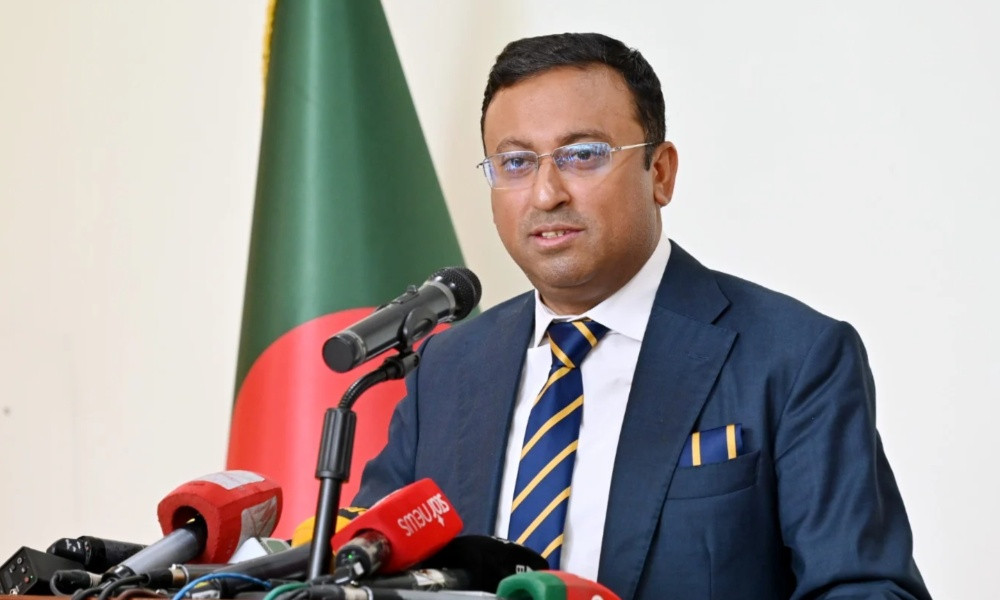 পররাষ্ট্র প্রতিমন্ত্রী হচ্ছেন হুমায়ুন কবির