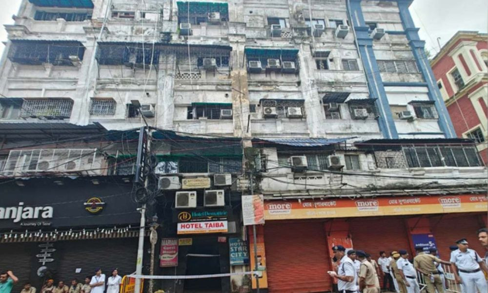 কলকাতার হোটেলে অগ্নিকাণ্ড: ১৩ হোটেল বন্ধ, ১৬টি খালি করার নির্দেশ