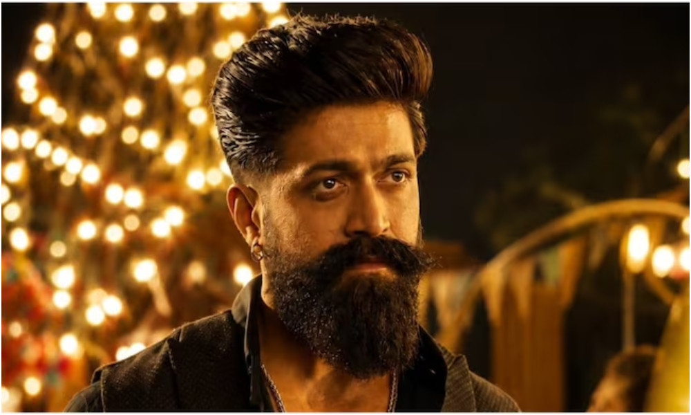‘টক্সিক’ রিভিউ করেই আইনি নোটিশ, যশকে কটাক্ষ ইউটিউবারের